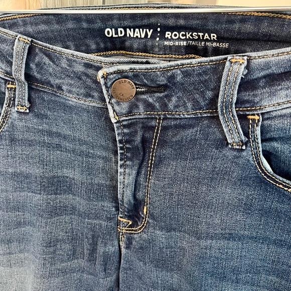 Old Navy Rockstar Jeans - Picture 3 of 4